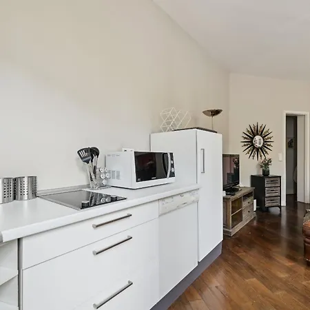 Champs-elysees & Arc De Triomphe - Cityapartmentstay * Paris