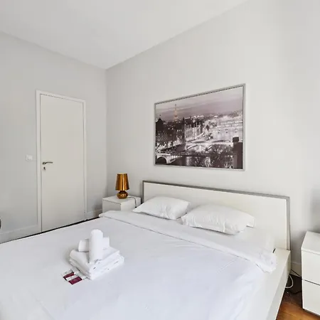Champs-elysees & Arc De Triomphe - Cityapartmentstay Apartment Paris